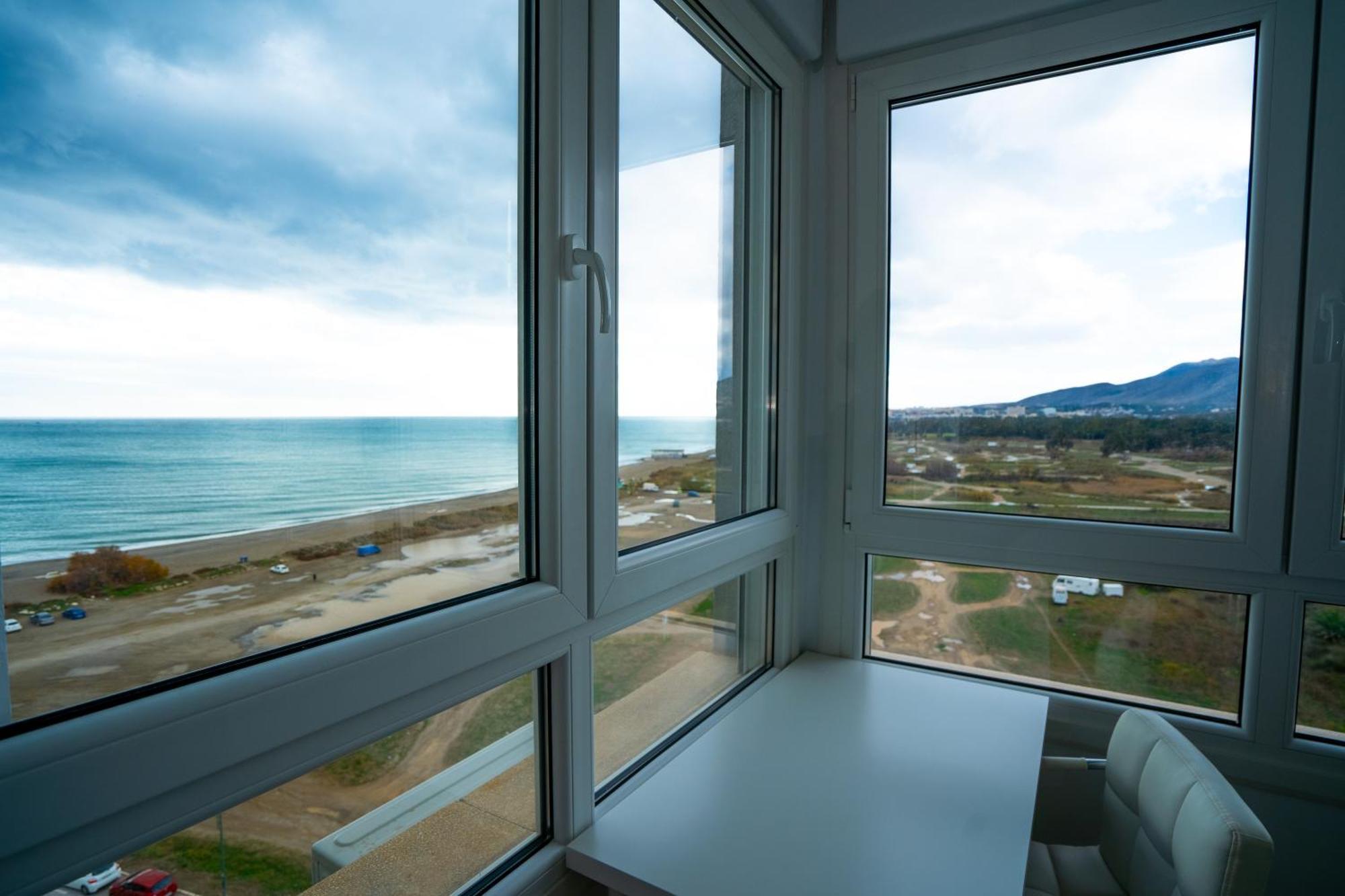 Sunstay Guadalmar Loft Seaview Málaga Dış mekan fotoğraf