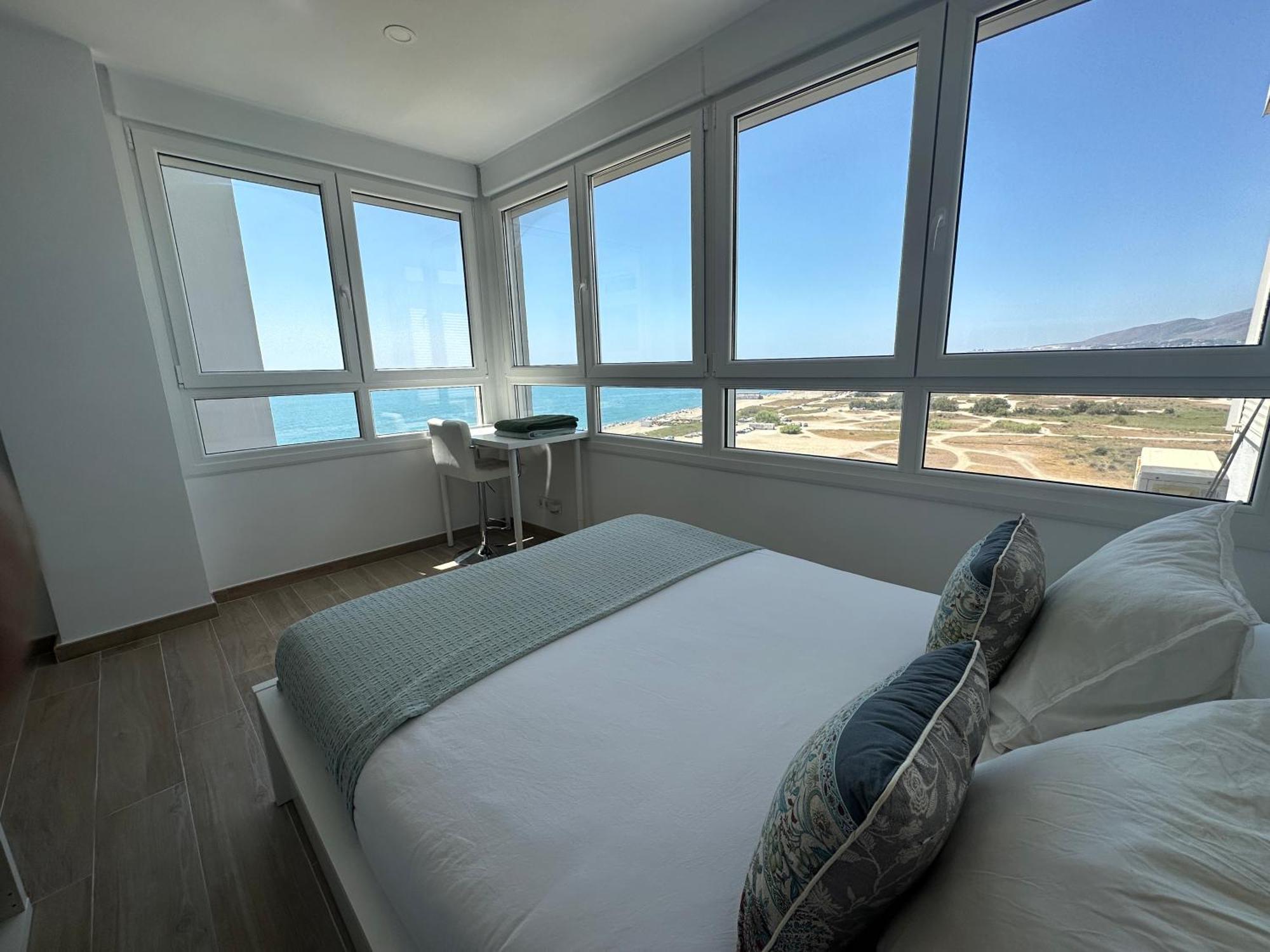 Sunstay Guadalmar Loft Seaview Málaga Dış mekan fotoğraf